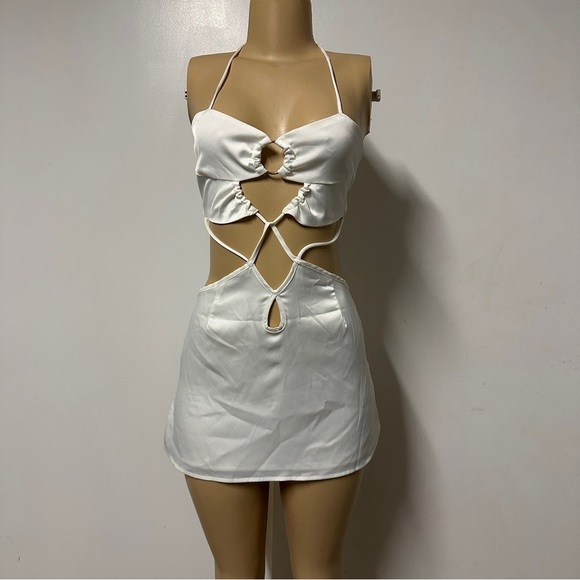 OUTCAST SWEET ESCAPE SATIN MINI DRESS WHITE - Size XS - Picture 4 of 11